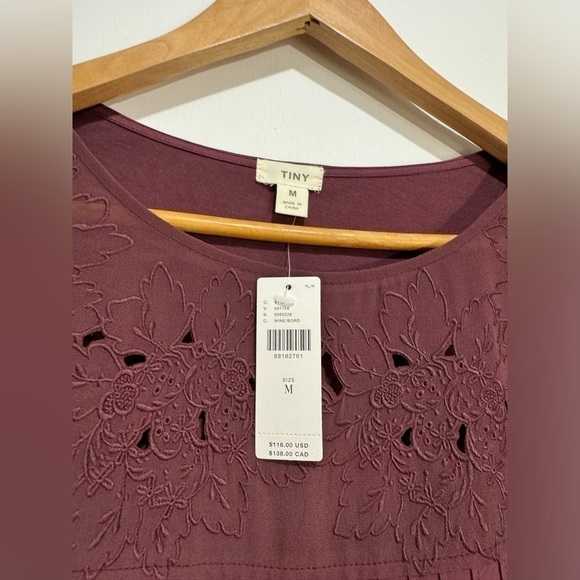 Tiny Long-Sleeve Crescent Ruffled Lace Top - Picture 9 of 10